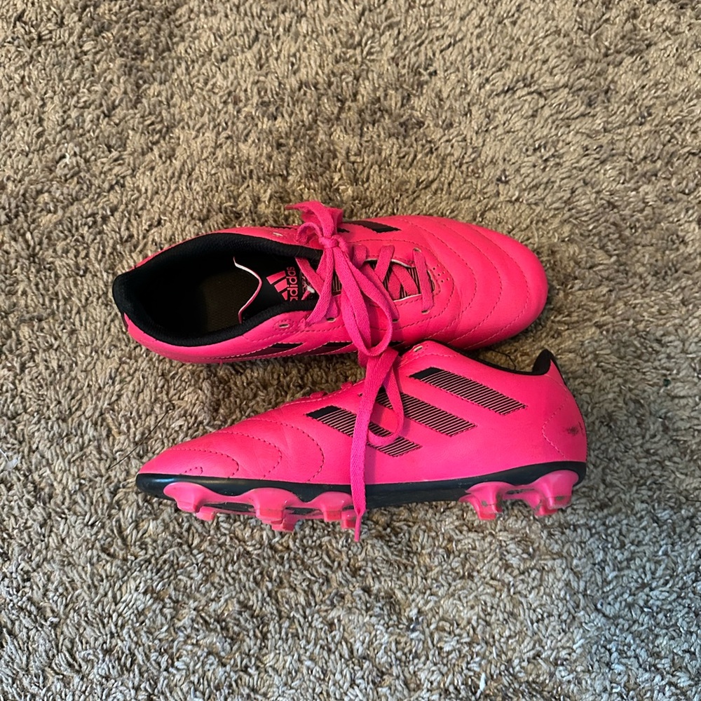 Girls Adidas Pink Soccer/Sports Cleats